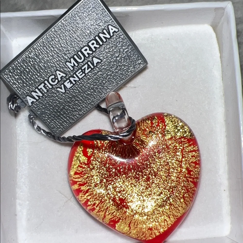 Elegant Red and Gold Heart Pendant - Picture 4 of 5